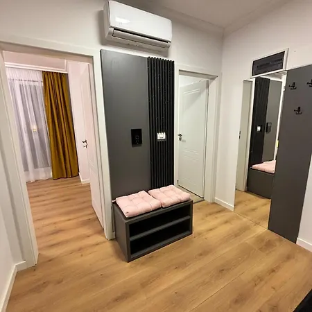 Apartment Eden By Mirvana