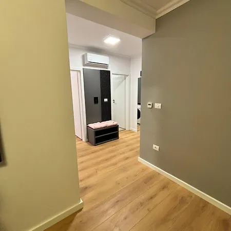 Apartment Eden By Mirvana *